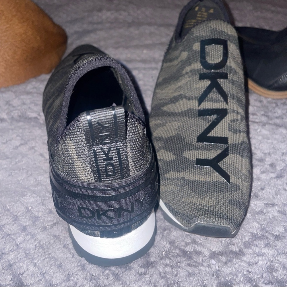 DKNY Women's Camouflage Slip-On Sneakers